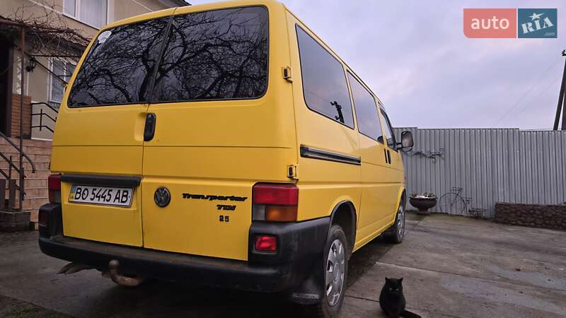 Минивэн Volkswagen Transporter 2000 в Монастыриске