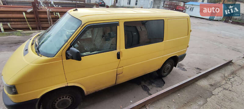 Минивэн Volkswagen Transporter 2000 в Киеве