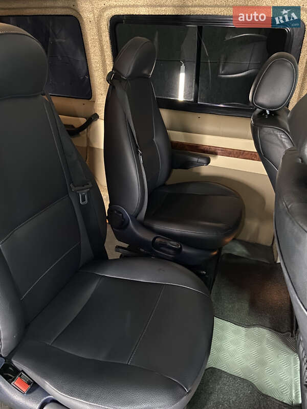 Мінівен Volkswagen Transporter 2012 в Броварах