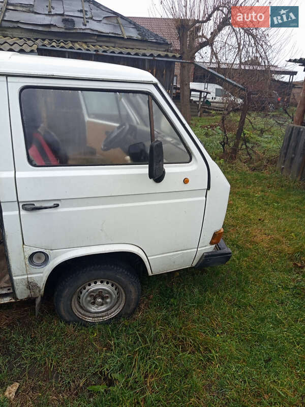 Минивэн Volkswagen Transporter 1988 в Решетиловке