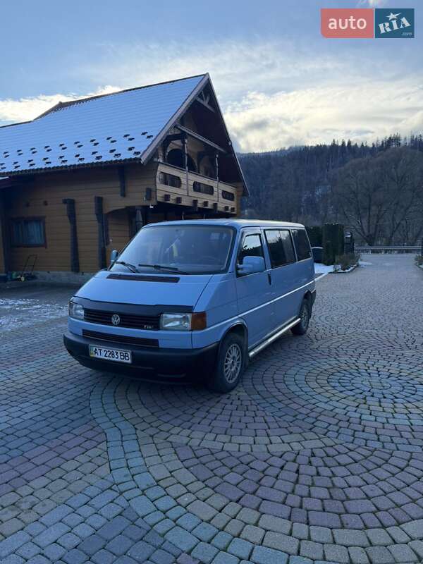 Минивэн Volkswagen Transporter 2001 в Яремче
