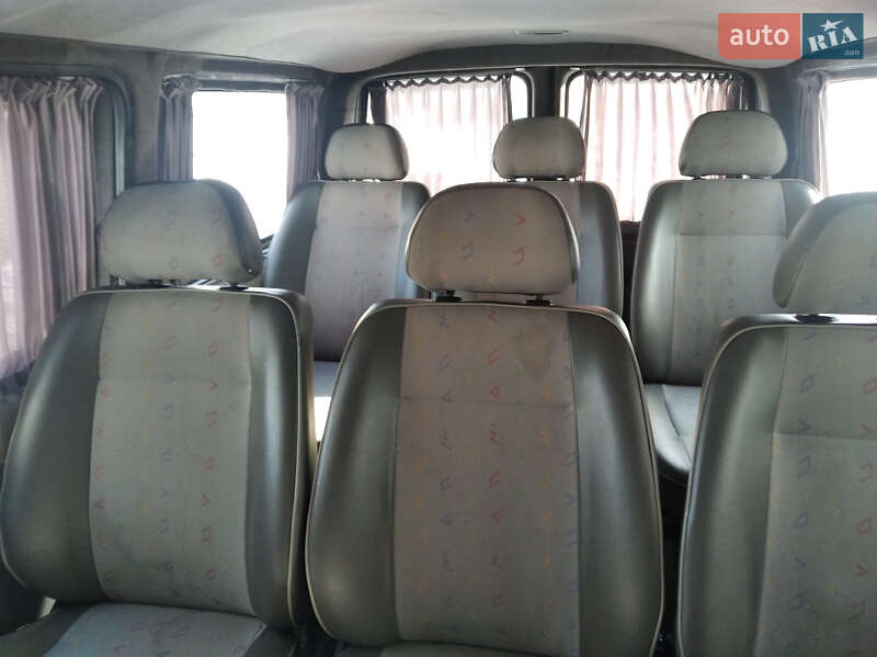 Минивэн Volkswagen Transporter 2005 в Десне