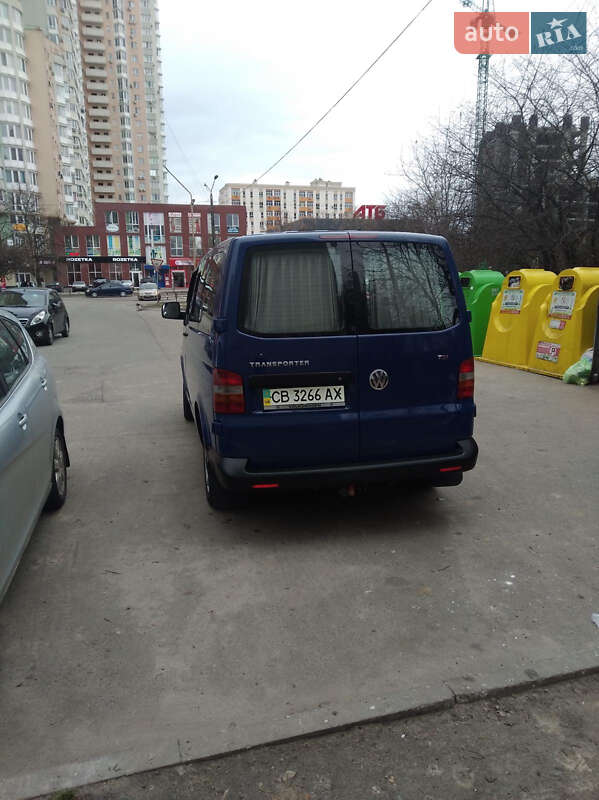 Минивэн Volkswagen Transporter 2005 в Десне