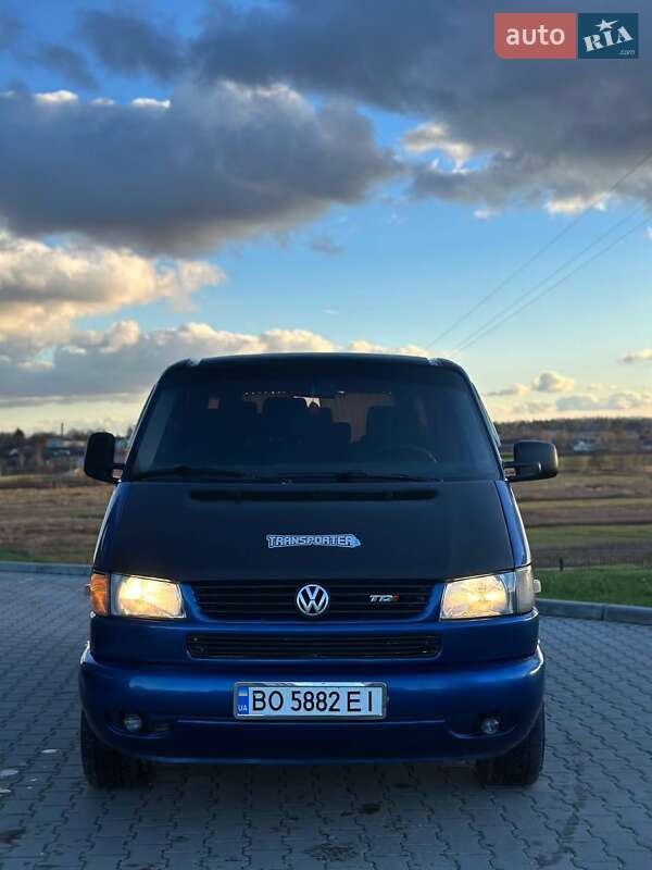 Минивэн Volkswagen Transporter 2001 в Шумске