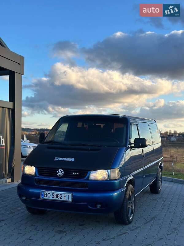 Минивэн Volkswagen Transporter 2001 в Шумске