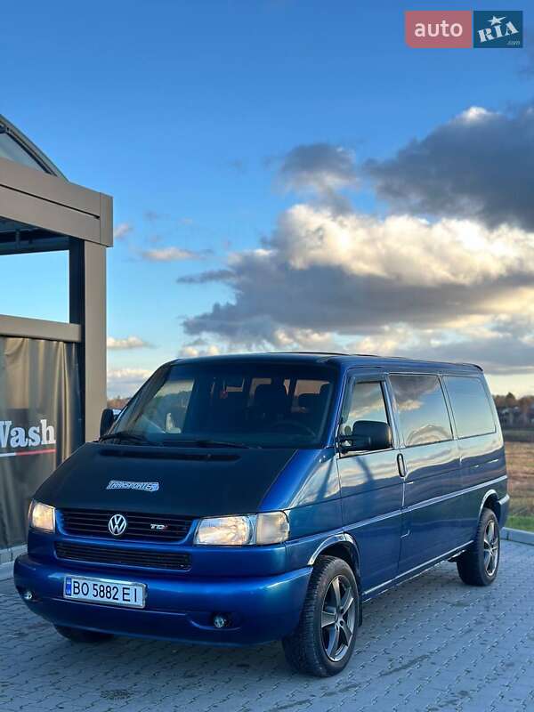Минивэн Volkswagen Transporter 2001 в Шумске