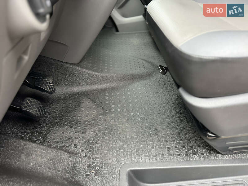 Вантажний фургон Volkswagen Transporter 2020 в Києві