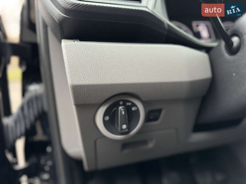 Вантажний фургон Volkswagen Transporter 2020 в Києві