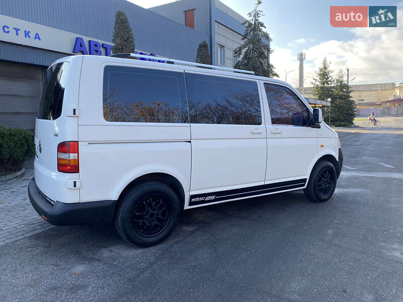 Минивэн Volkswagen Transporter 2006 в Павлограде