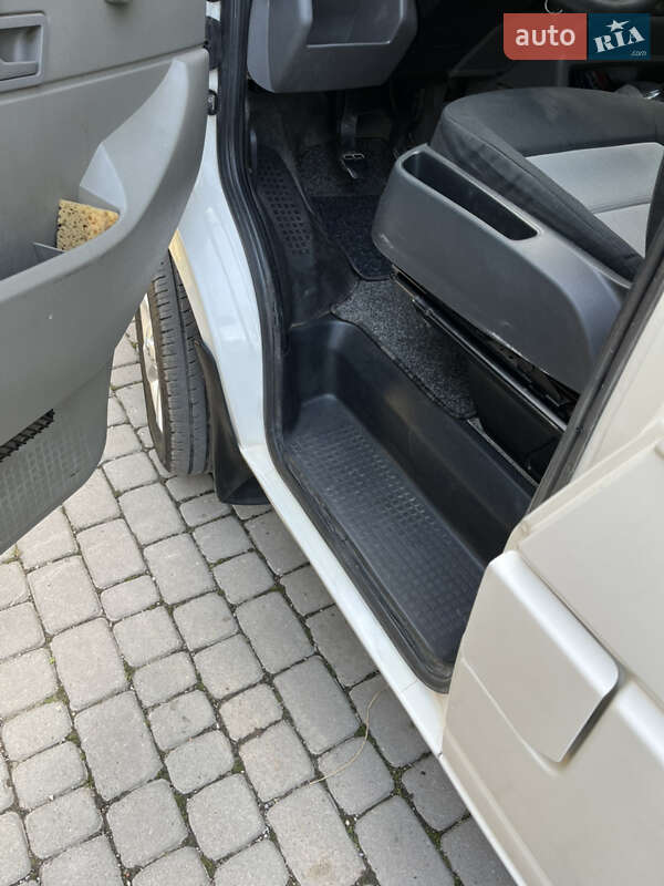 Вантажний фургон Volkswagen Transporter 2001 в Надвірній фото 16 Вантажний фургон Volkswagen Transporter 2001 в Надвірній