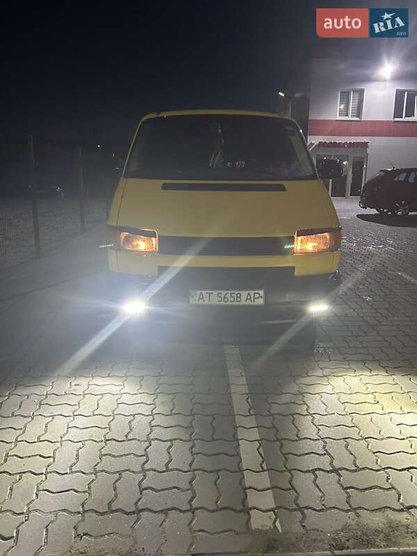 Минивэн Volkswagen Transporter 1999 в Калуше