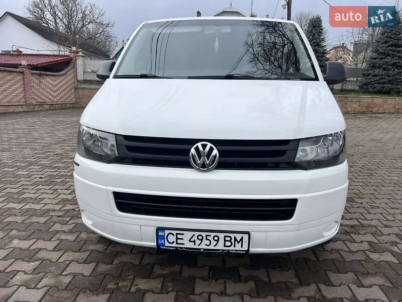 Вантажний фургон Volkswagen Transporter 2010 в Чернівцях фото 2 Вантажний фургон Volkswagen Transporter 2010 в Чернівцях
