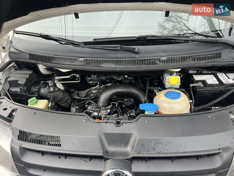 Вантажний фургон Volkswagen Transporter 2010 в Чернівцях фото 14 Вантажний фургон Volkswagen Transporter 2010 в Чернівцях