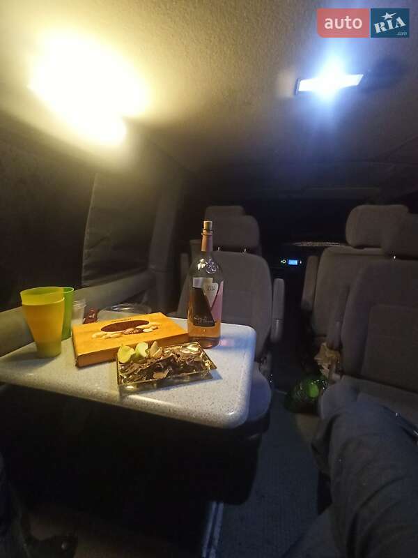 Минивэн Volkswagen Transporter 1993 в Вознесенске