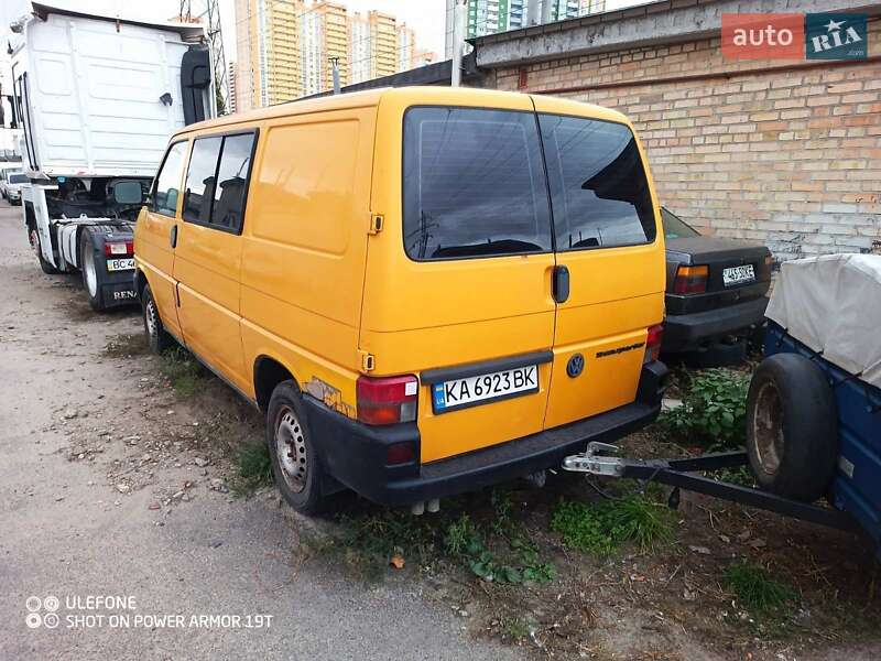Мінівен Volkswagen Transporter 2002 в Києві