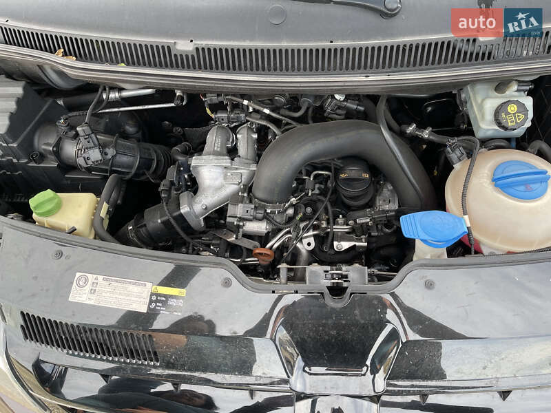 Мінівен Volkswagen Transporter 2013 в Надвірній