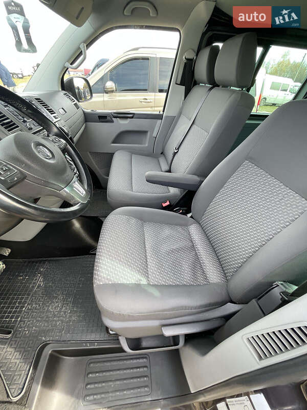 Мінівен Volkswagen Transporter 2013 в Надвірній
