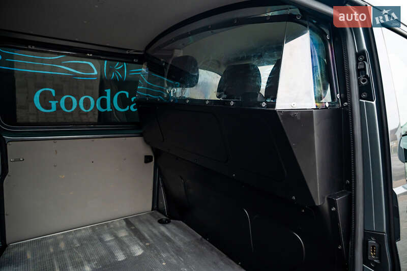 Вантажний фургон Volkswagen Transporter 2018 в Луцьку