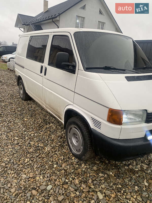 Мінівен Volkswagen Transporter 1998 в Чернівцях