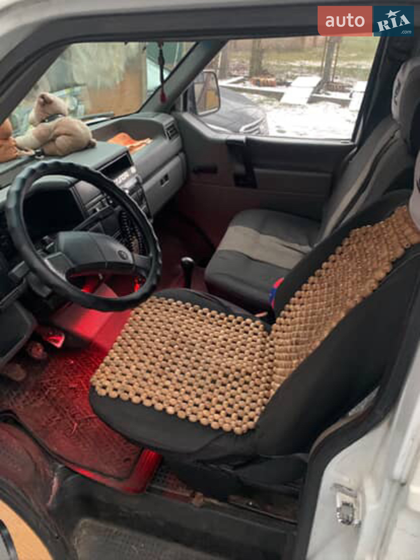 Volkswagen Transporter 1996 VIN WV1ZZZ70ZTX051410 фото оголошення 11 з 12