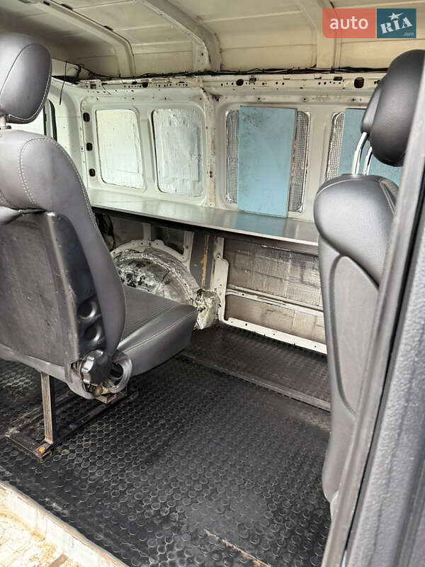 Вантажний фургон Volkswagen Transporter 2011 в Кропивницькому