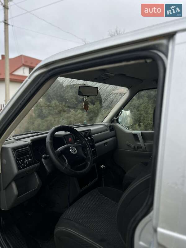 Мінівен Volkswagen Transporter 2003 в Надвірній