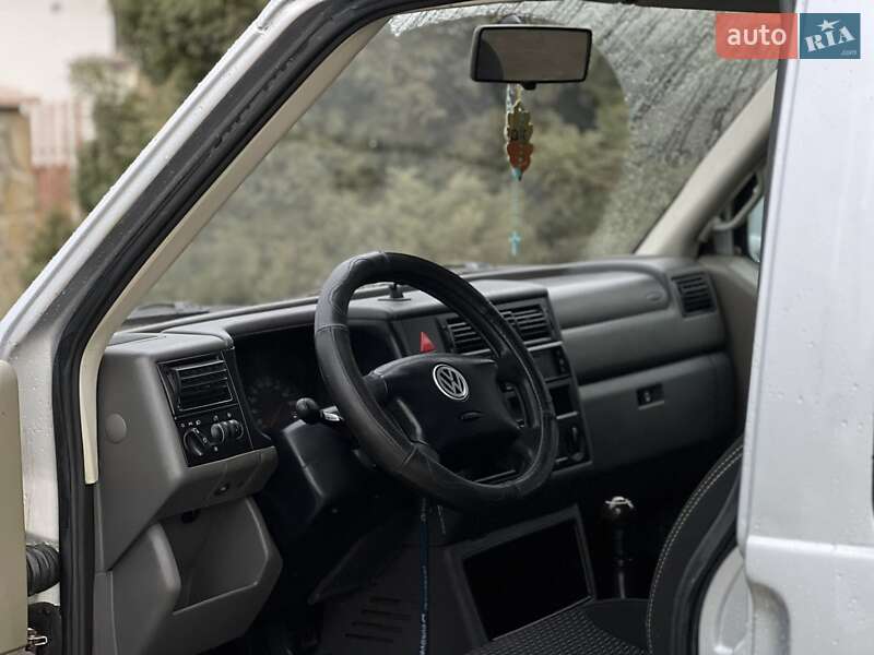 Мінівен Volkswagen Transporter 2003 в Надвірній