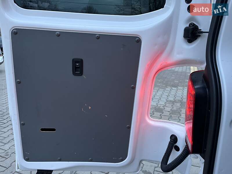 Мінівен Volkswagen Transporter 2022 в Житомирі