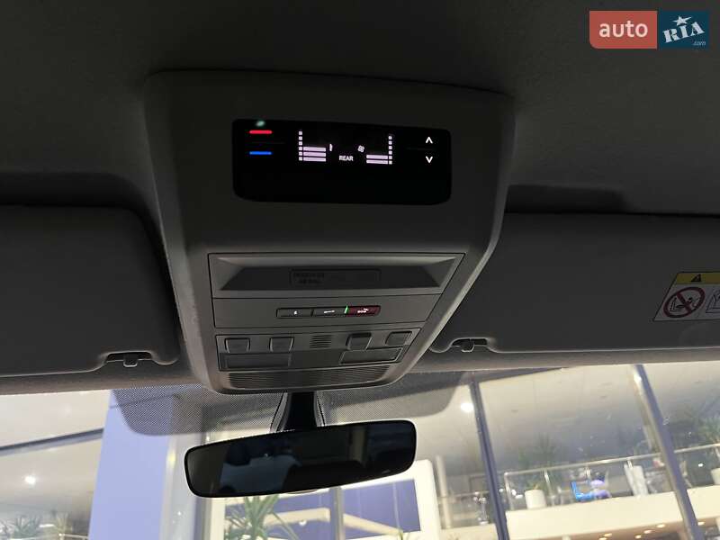 Мінівен Volkswagen Transporter 2022 в Житомирі