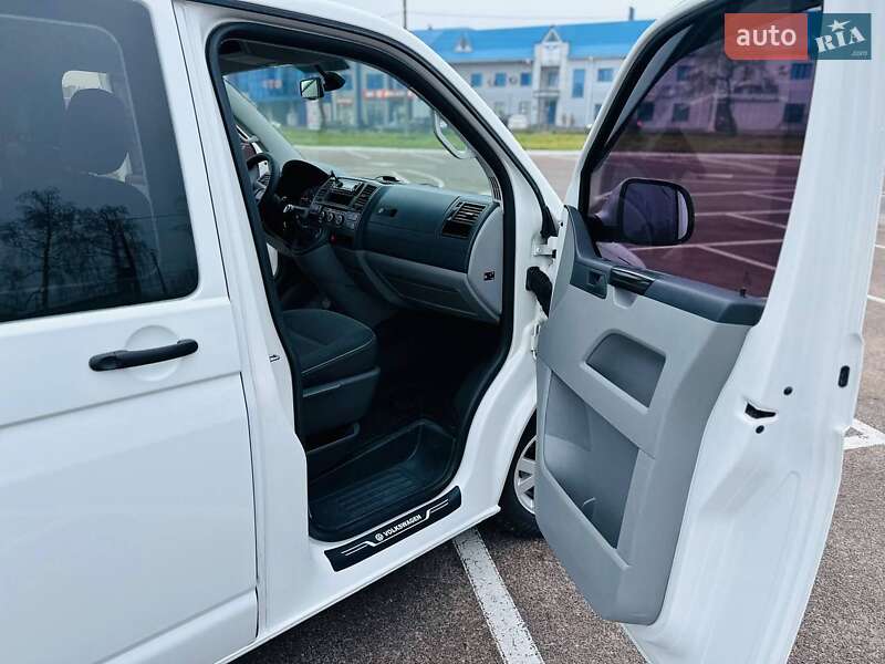 Мінівен Volkswagen Transporter 2010 в Житомирі фото 28 Мінівен Volkswagen Transporter 2010 в Житомирі