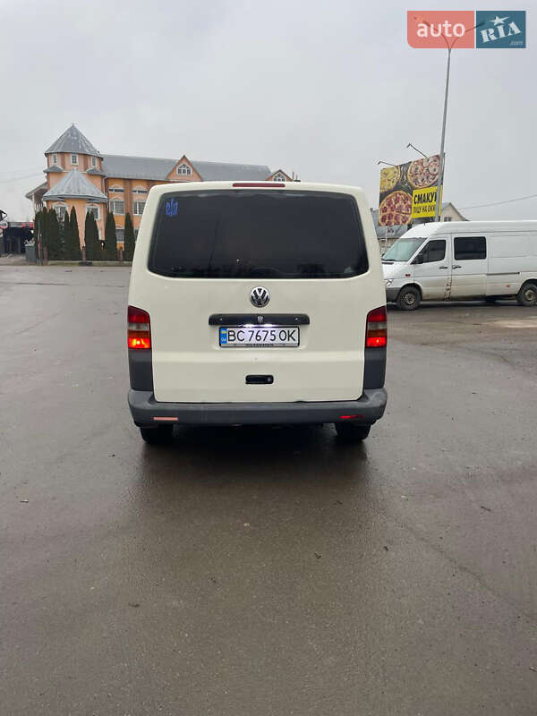 Минивэн Volkswagen Transporter 2005 в Львове