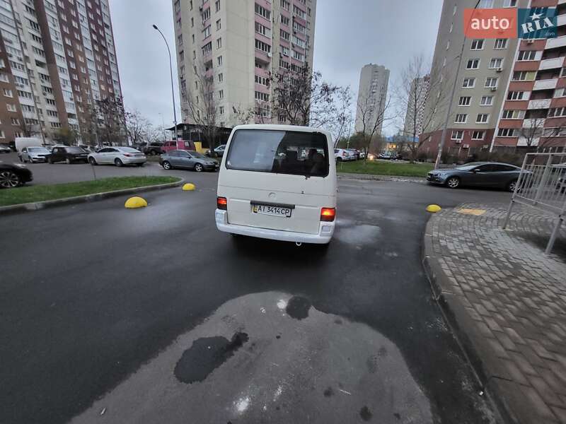 Мінівен Volkswagen Transporter 2002 в Києві