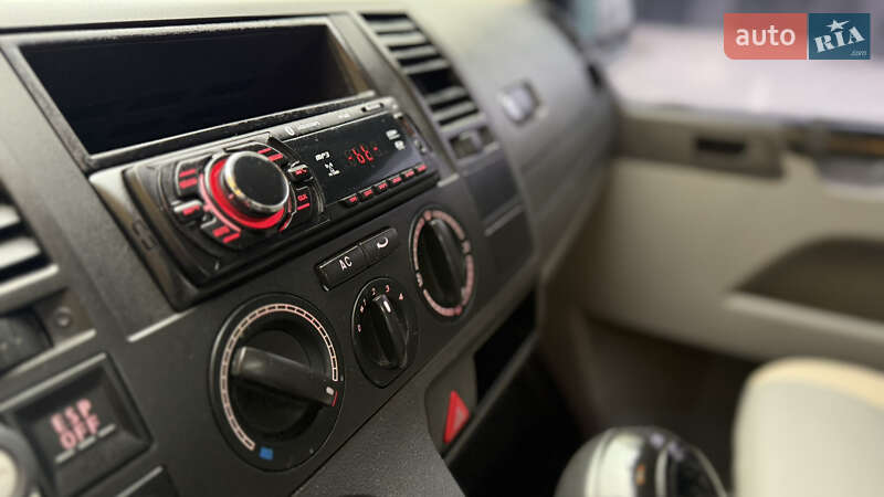 Мінівен Volkswagen Transporter 2005 в Івано-Франківську