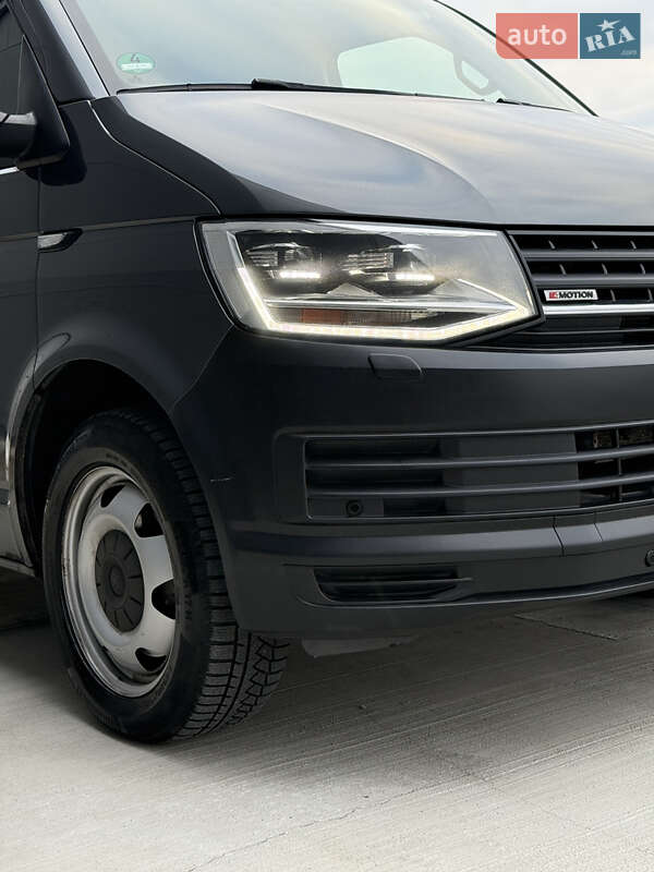 Вантажний фургон Volkswagen Transporter 2018 в Броварах