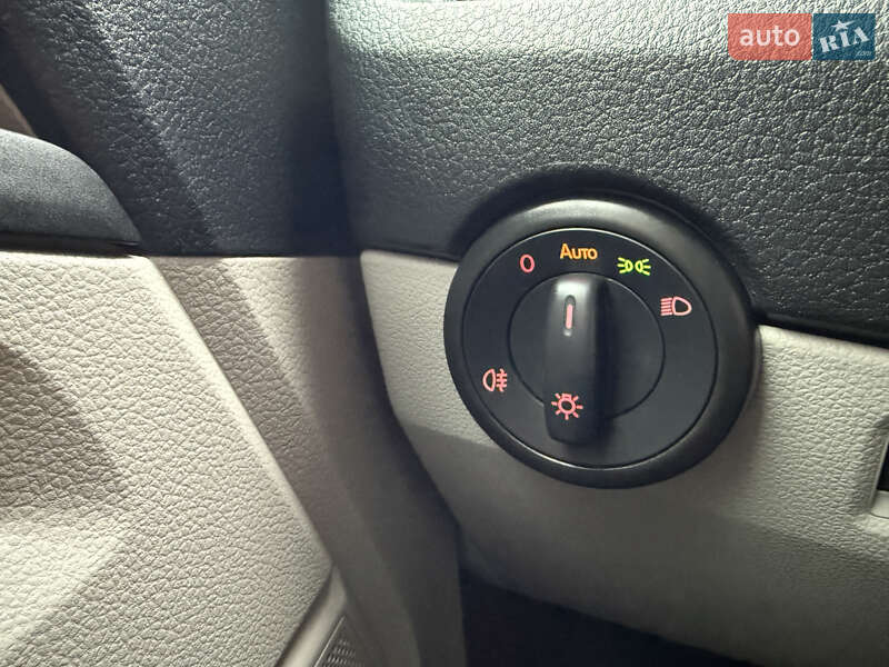 Вантажний фургон Volkswagen Transporter 2018 в Броварах