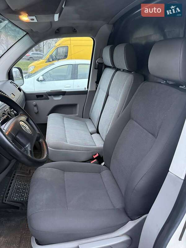 Вантажний фургон Volkswagen Transporter 2006 в Чернігові фото 3 Вантажний фургон Volkswagen Transporter 2006 в Чернігові