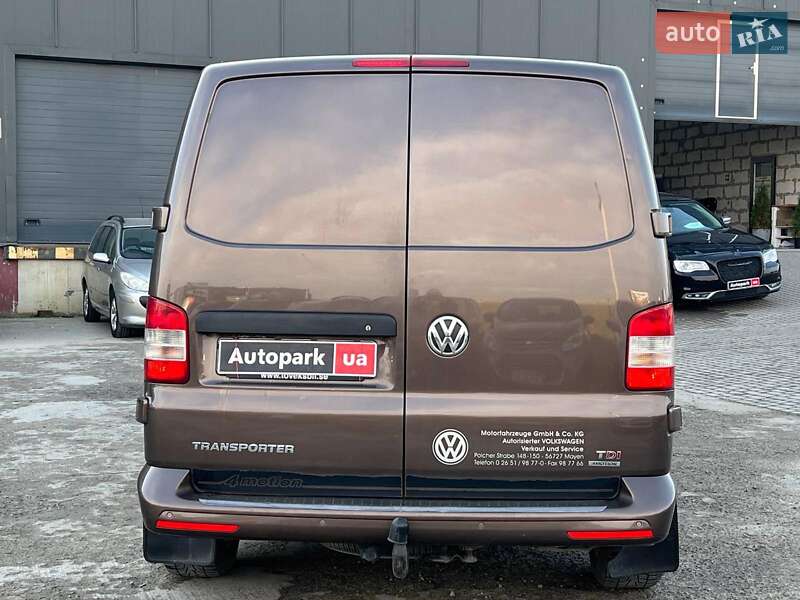 Минивэн Volkswagen Transporter 2014 в Львове