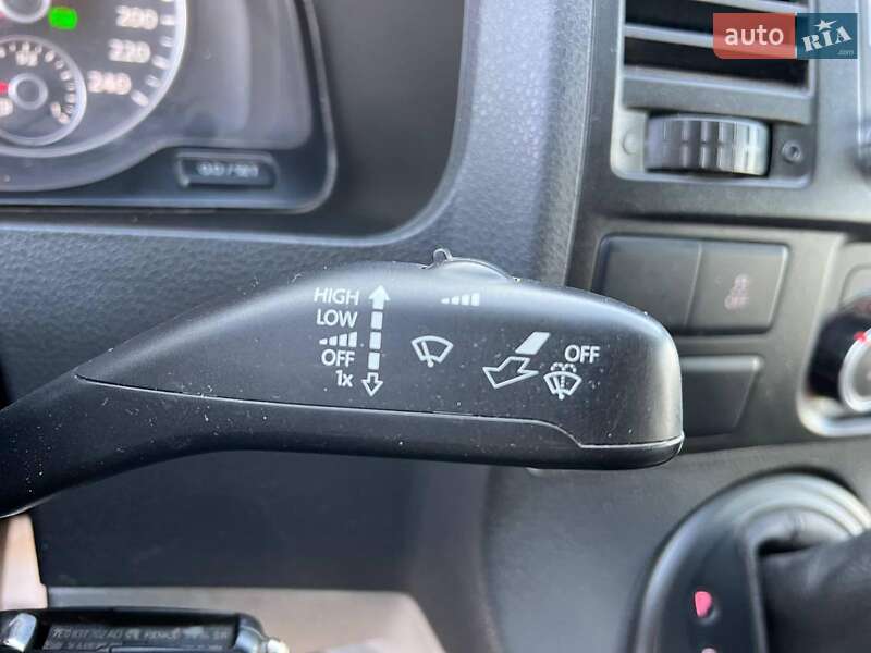 Минивэн Volkswagen Transporter 2014 в Львове