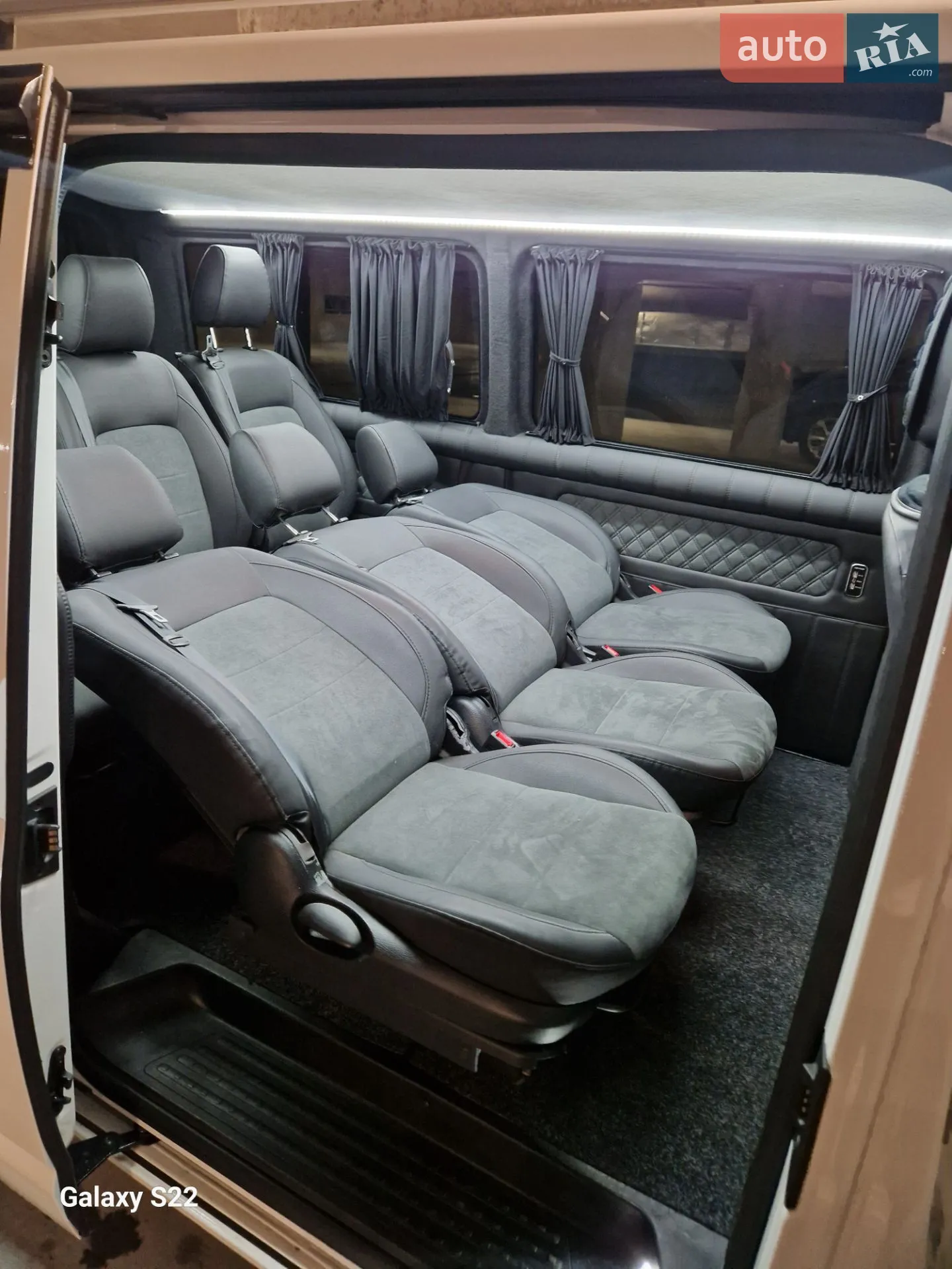 2019 Volkswagen Transporter - мініатюра 25