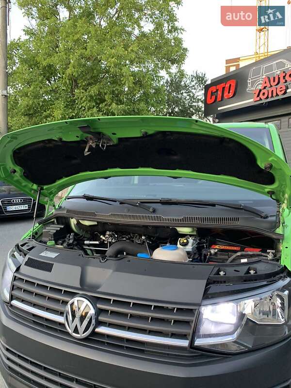 Минивэн Volkswagen Transporter 2015 в Ивано-Франковске