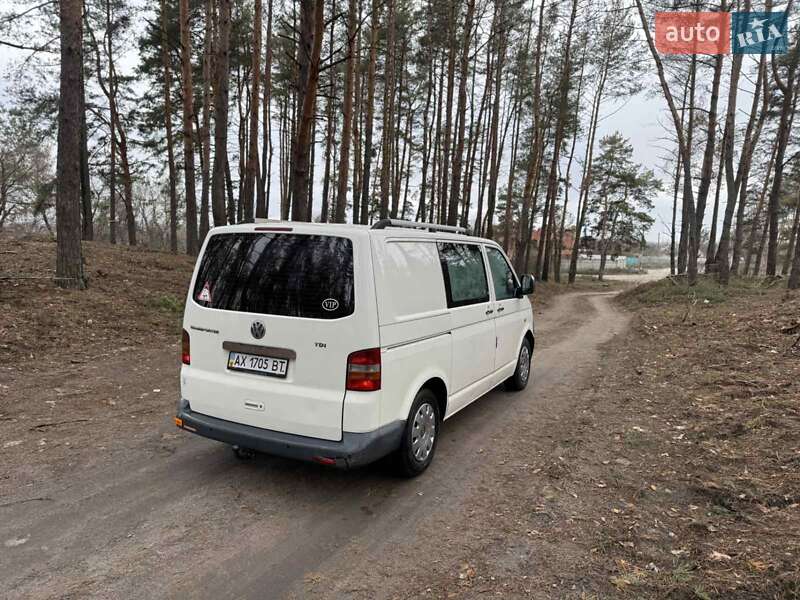 Минивэн Volkswagen Transporter 2004 в Змиеве фото 5 Минивэн Volkswagen Transporter 2004 в Змиеве