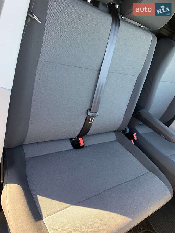 Вантажний фургон Volkswagen Transporter 2019 в Києві фото 23 Вантажний фургон Volkswagen Transporter 2019 в Києві