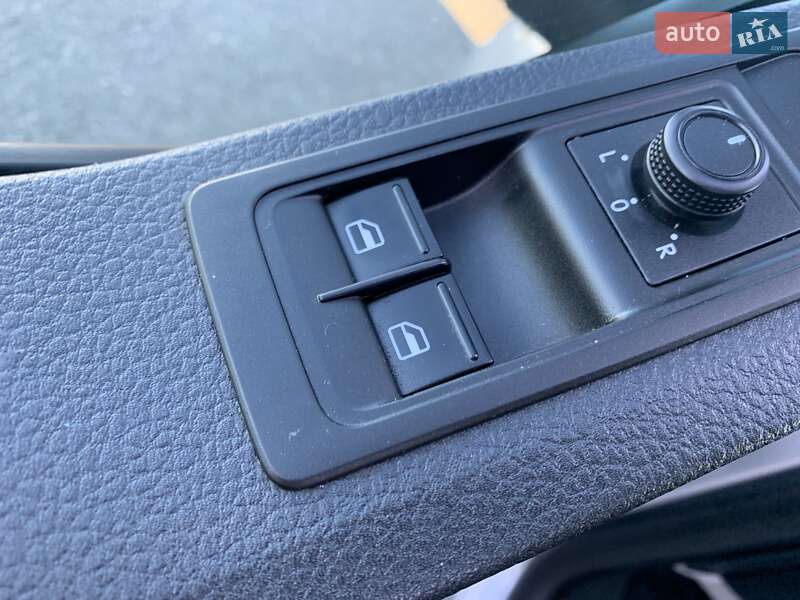 Вантажний фургон Volkswagen Transporter 2019 в Києві фото 39 Вантажний фургон Volkswagen Transporter 2019 в Києві