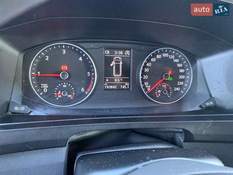 Вантажний фургон Volkswagen Transporter 2019 в Києві фото 44 Вантажний фургон Volkswagen Transporter 2019 в Києві