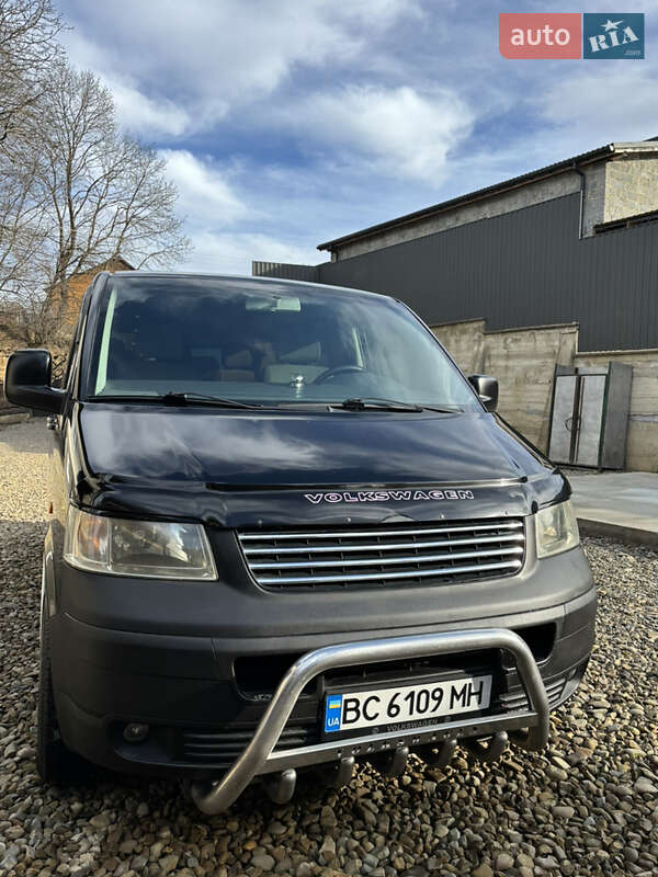 Минивэн Volkswagen Transporter 2004 в Стрые