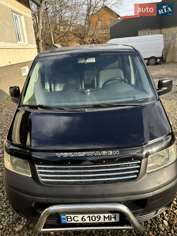 Минивэн Volkswagen Transporter 2004 в Стрые