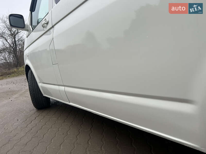 Минивэн Volkswagen Transporter 2006 в Львове