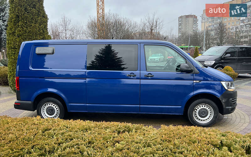 Грузопассажирский фургон Volkswagen Transporter 2017 в Львове