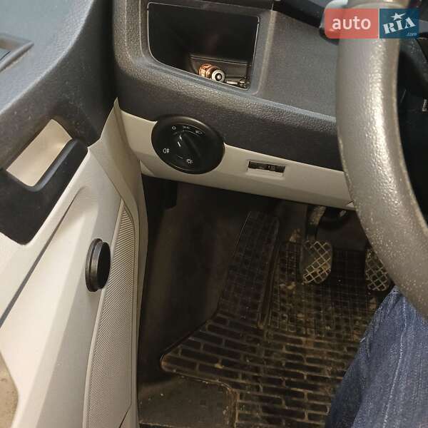 Минивэн Volkswagen Transporter 2017 в Киеве фото 10 Минивэн Volkswagen Transporter 2017 в Киеве