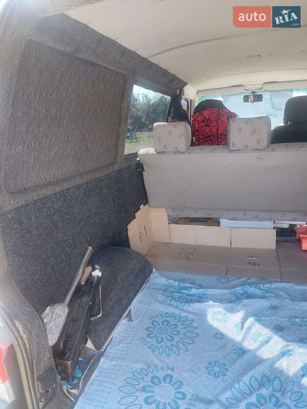 Мінівен Volkswagen Transporter 2003 в Чернігові